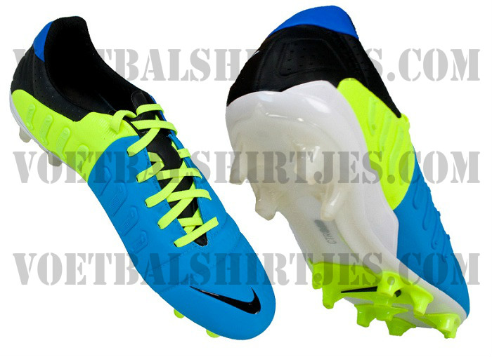 Nike ACC Ctr360 voetbalschoenen 2013