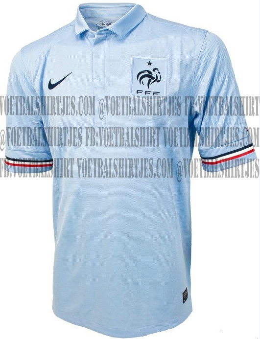 NOUVEAU MAILLOT EXTERIEUR 2013/2014 EQUIPE DE FRANCE