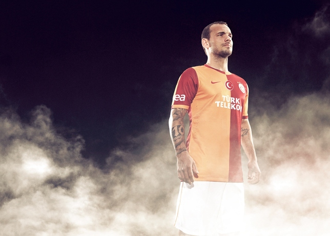 Sneijder Galatasaray shirt 2014