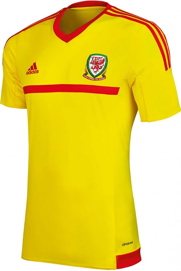 wales away kit 15/16