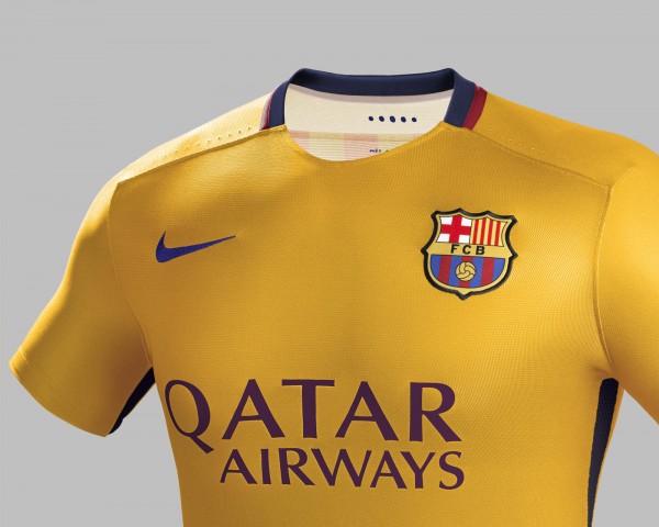 Barcelona uitshirt 15-16