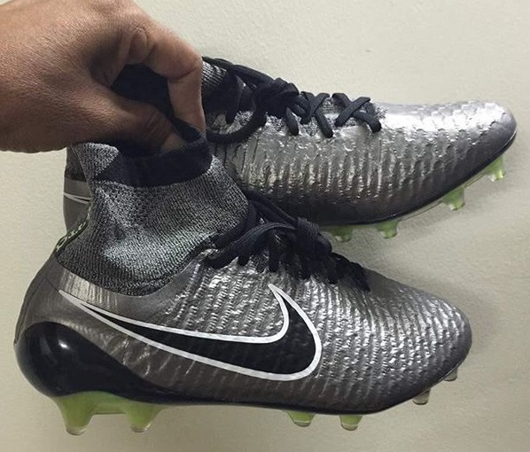 nike magista obra silver