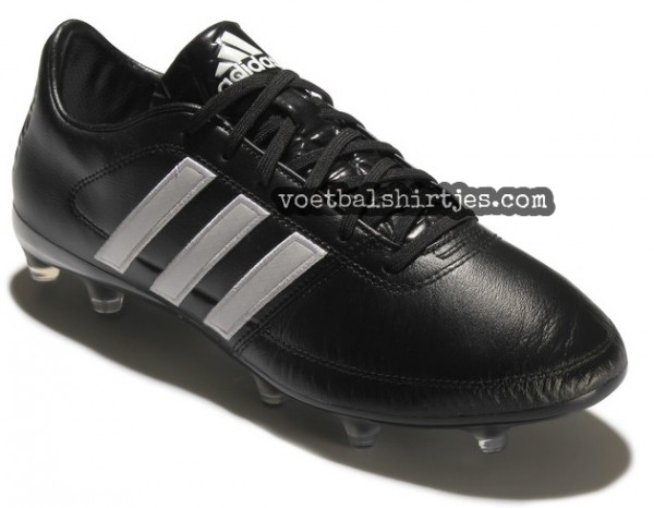 adidas gloro 16.1 core black white