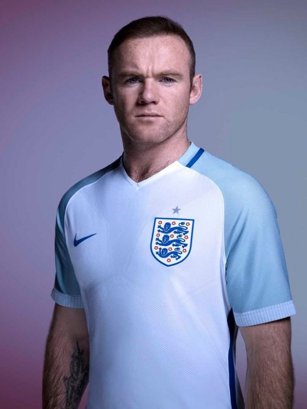 England kit 16-17