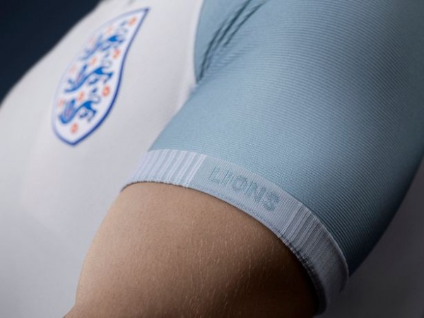 England shirt 16-17