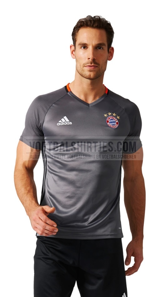 Bayern trainingsshirt 2017