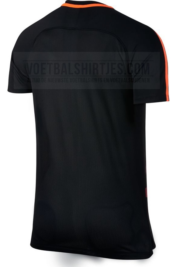 Barcelona pre match shirt 17-18