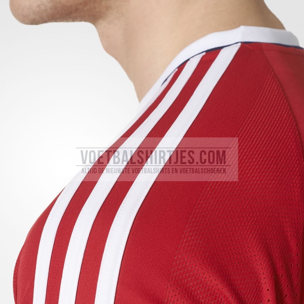 ajax trainingsshirt rood