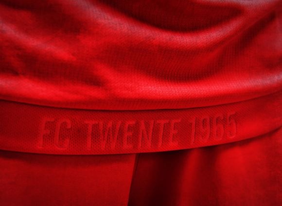 FC Twente shirt 2018 rand onderkant