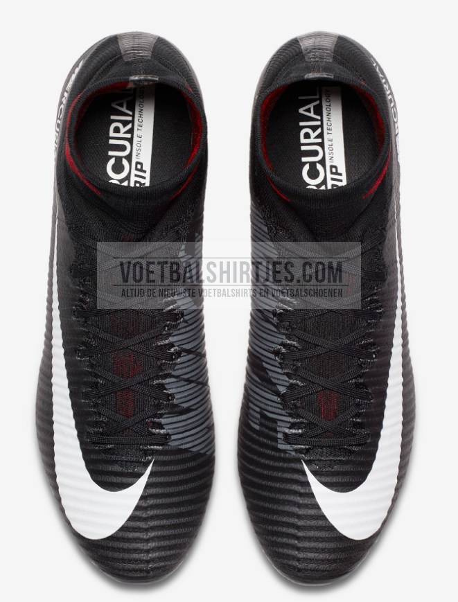 Mercurial Superfly V black pack 831940-002