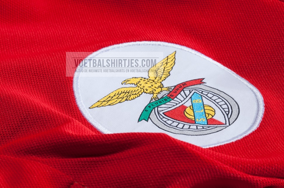 benfica kit 2018 badge