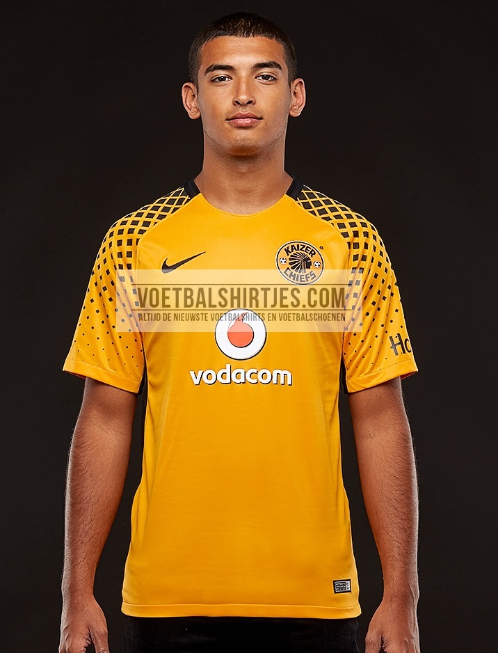 Kaizer Chiefs 17-18 home kit