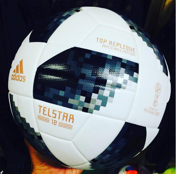 adidas Telstar 18