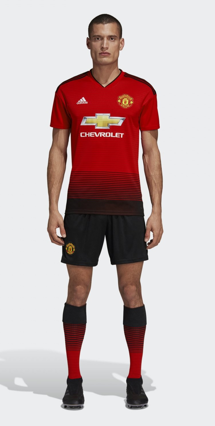 Manchester United 18-19 kit