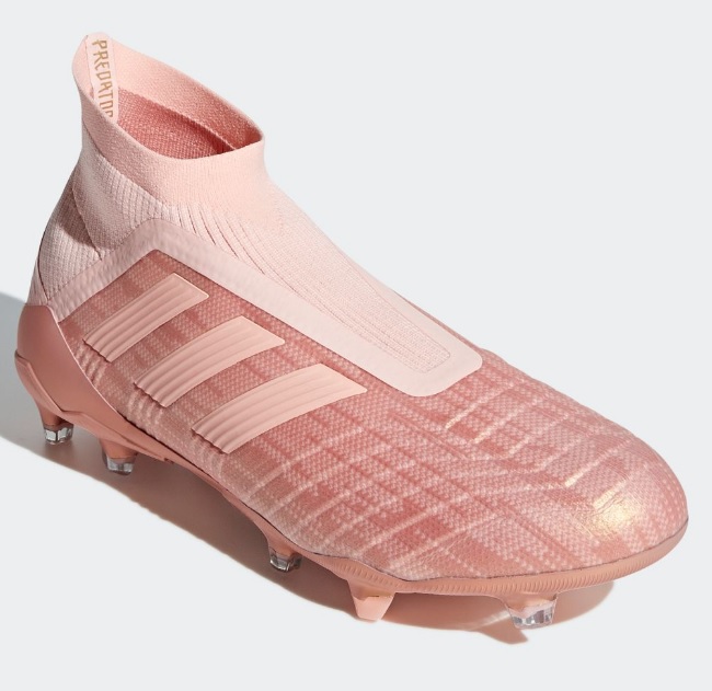 roze voetbalschoenen
